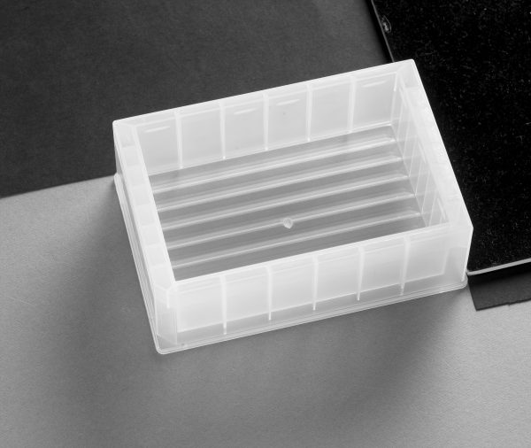 300 ml  Reservoir plate: 8 rows V bottom