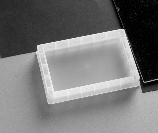 85 ml  Reservoir plate: Single compartment F bottom