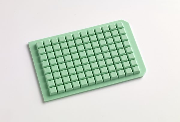 Silicone 96 cap mat for square well plates